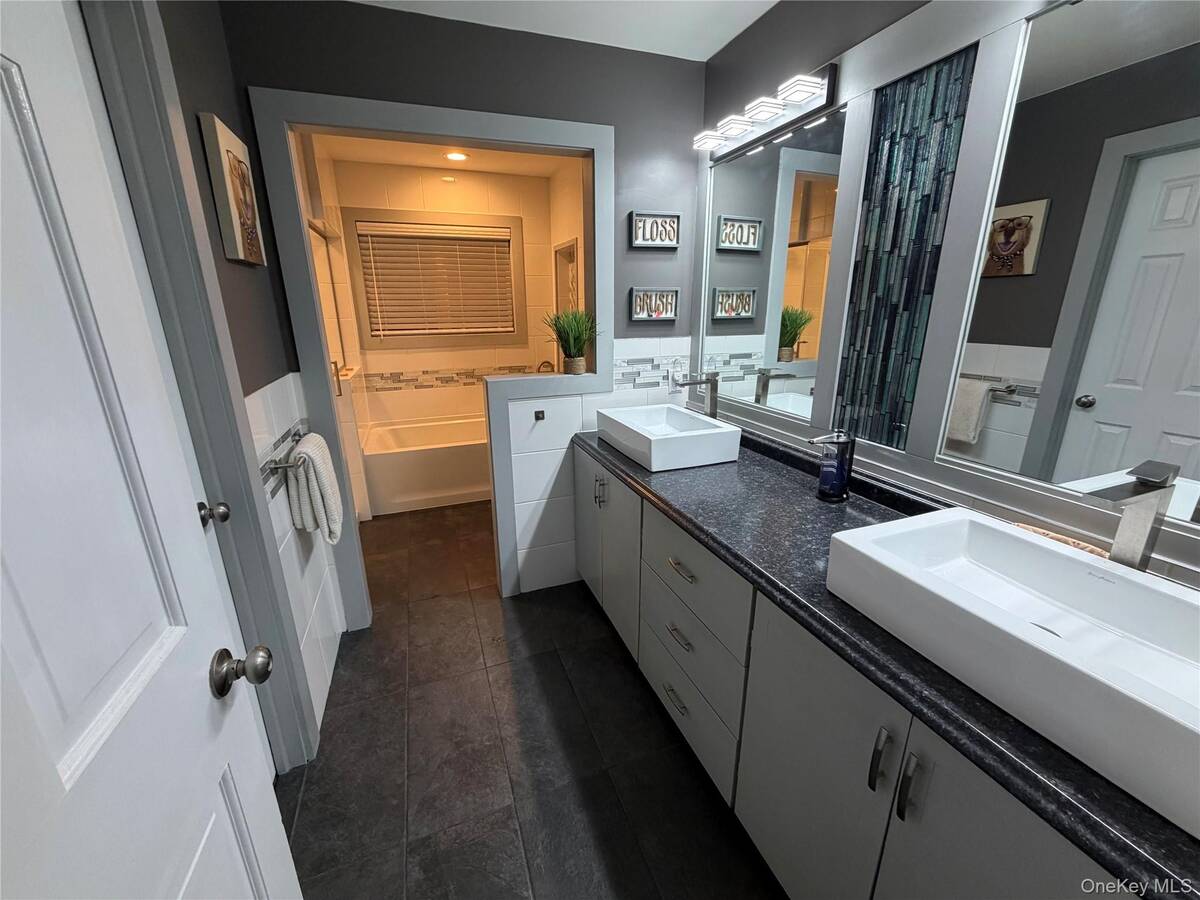 #28 photo, 503 Wading River Road, Manorville , NY 11949