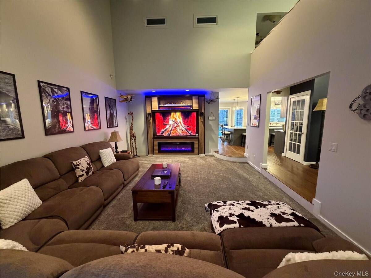 #4 photo, 503 Wading River Road, Manorville , NY 11949