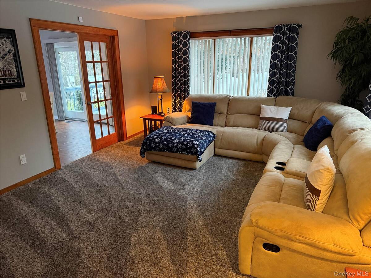 #7 photo, 503 Wading River Road, Manorville , NY 11949