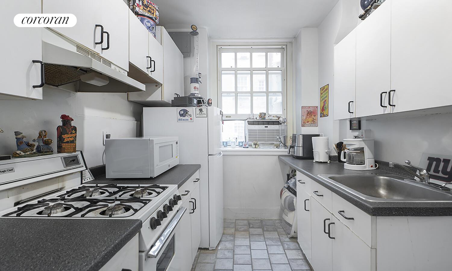 #3 photo, 509 E 77TH Street, מנהטן Lenox Hill , NY 10075