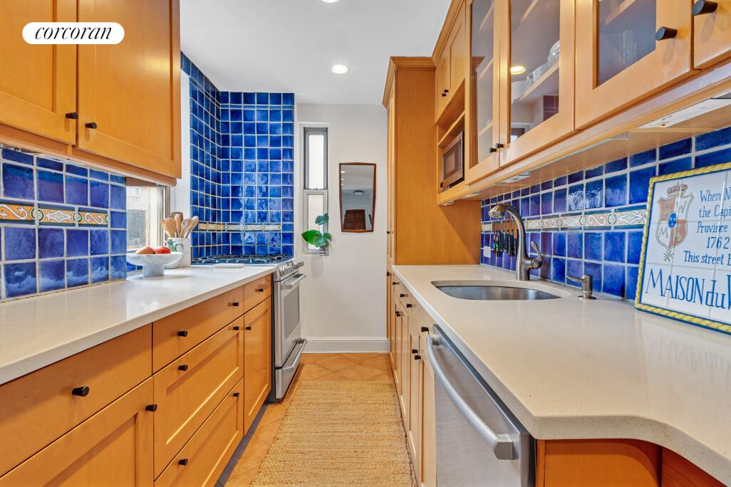 #7 photo, 163 E 81ST Street, Upper East Side , NY 10028