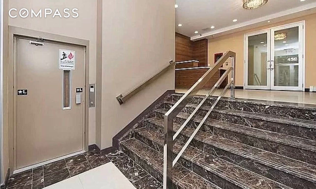 #11 photo, New York City, 北曼哈顿 Washington Heights , NY 10032