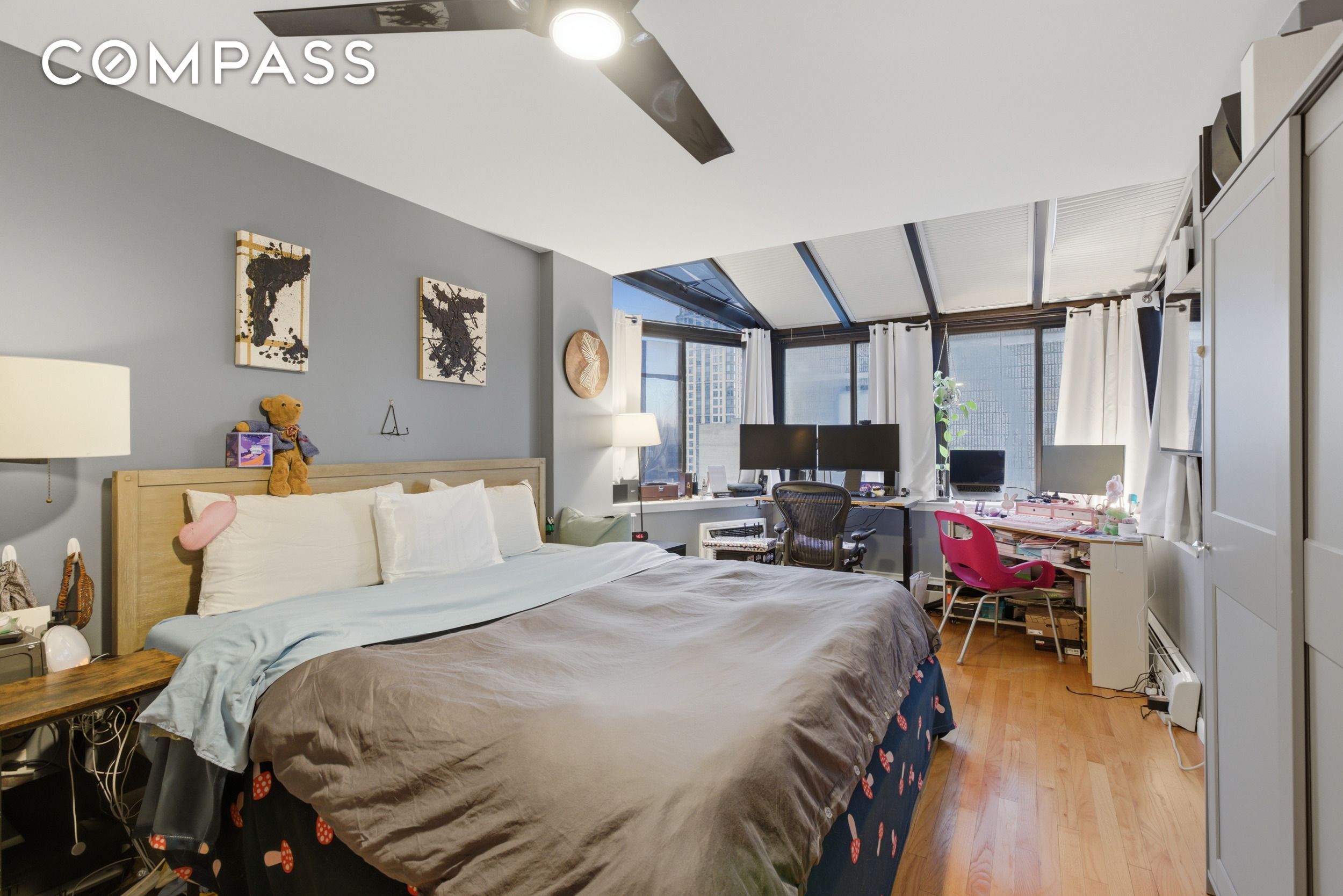 #11 photo, New York City, 맨해튼 Midtown East , NY 10017