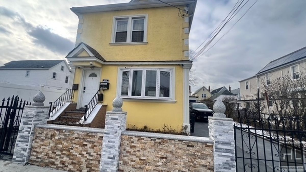 #12 photo, 115-50 149th Street, Jamaica , NY 11436