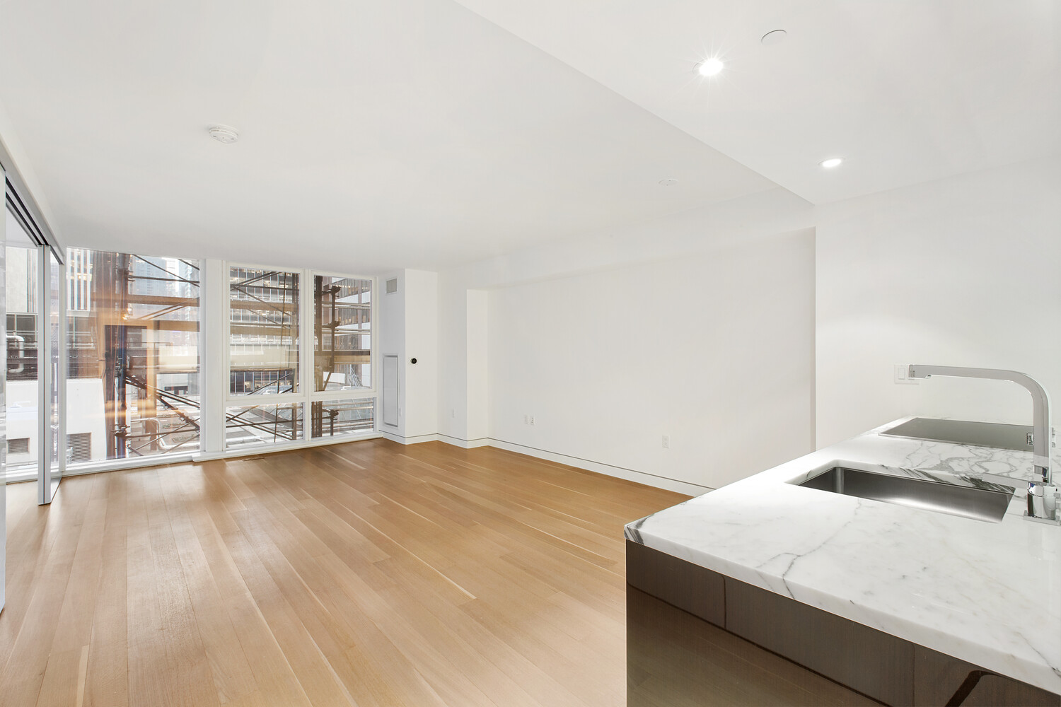 #13 photo, New York City, מנהטן Midtown , NY 10019