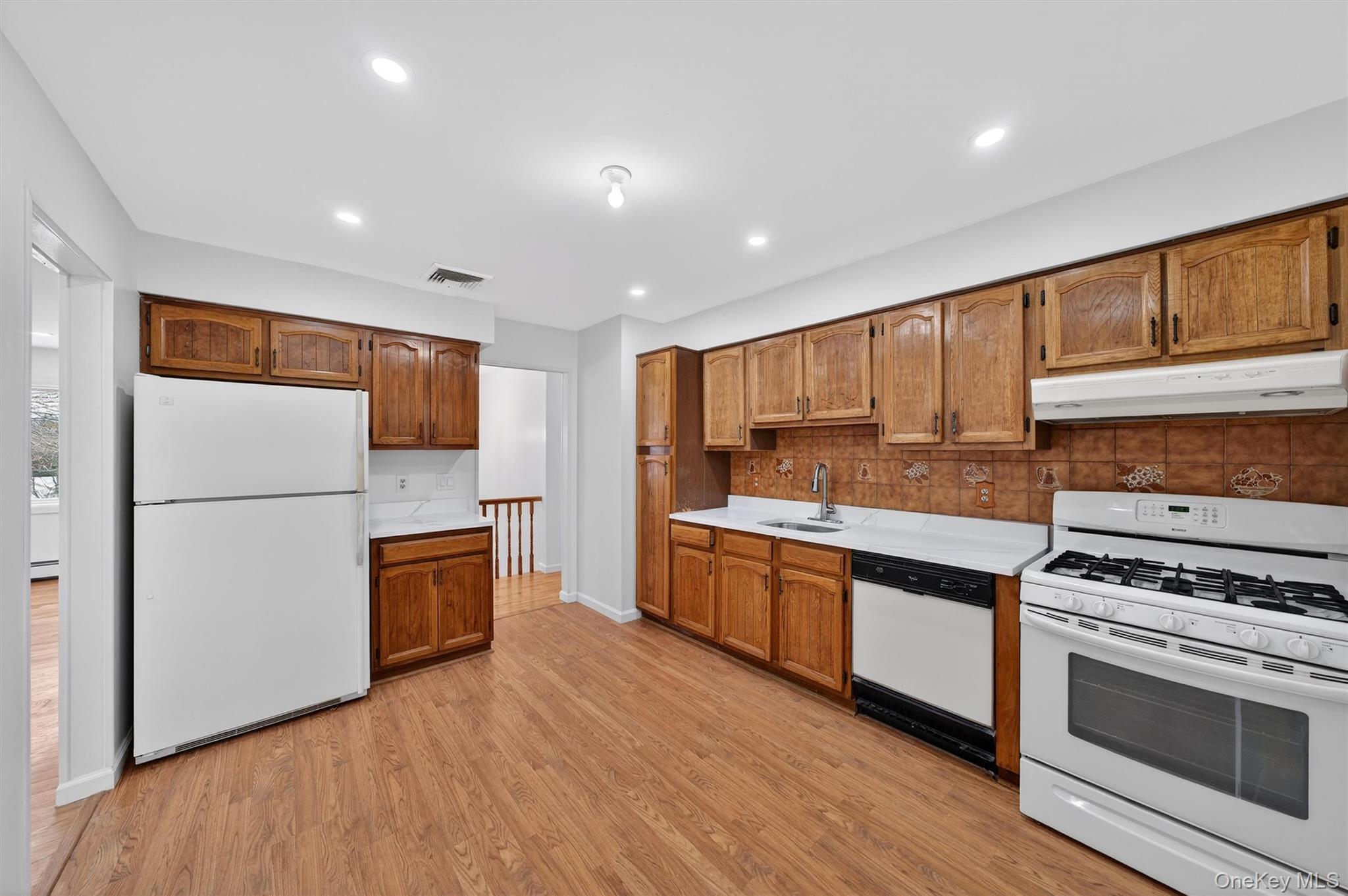 #8 photo, 13 Sutherland Drive, Monroe , NY 10950