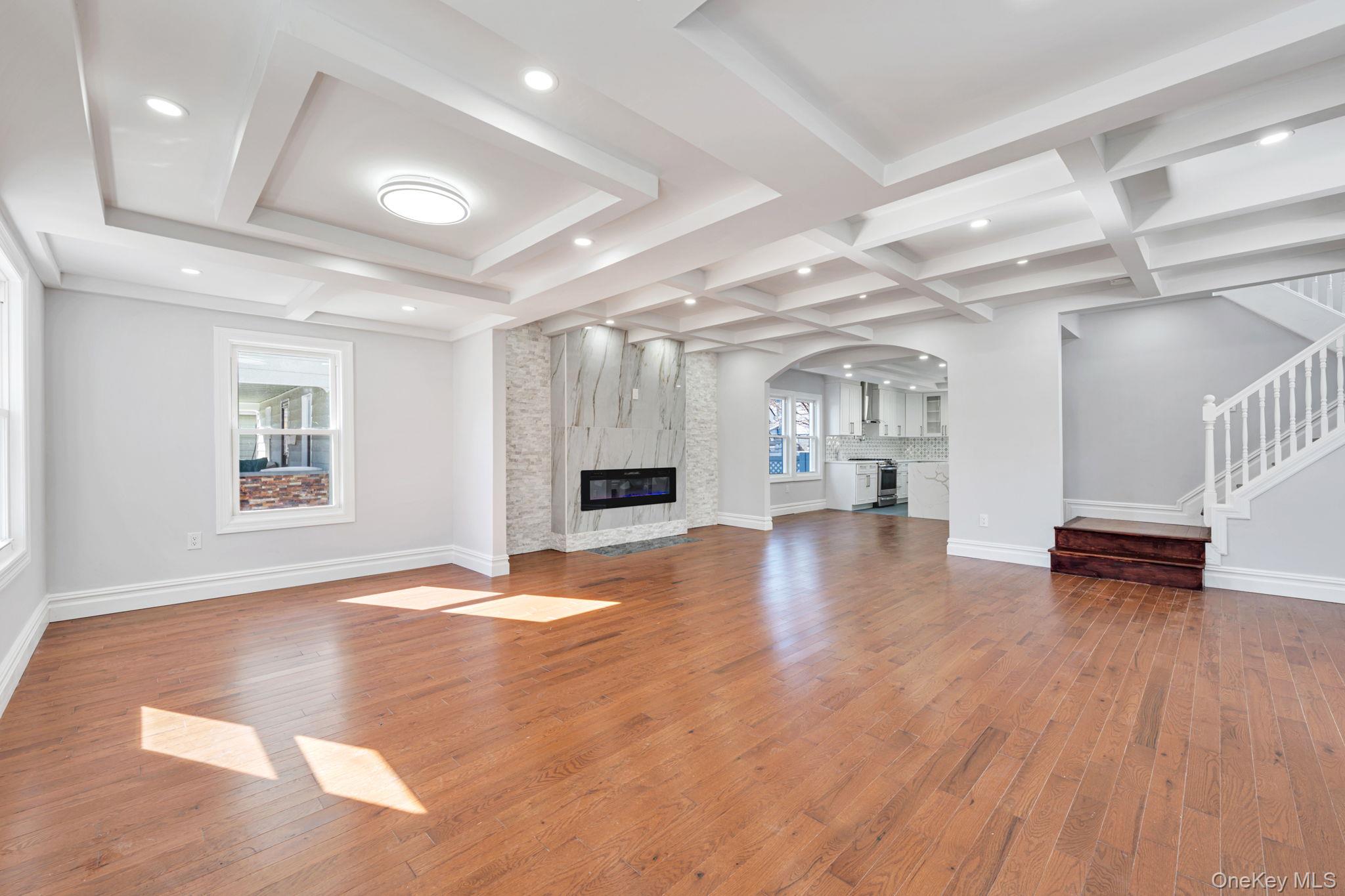 #4 photo, 20 Colonial Road, Floral Park , NY 11001