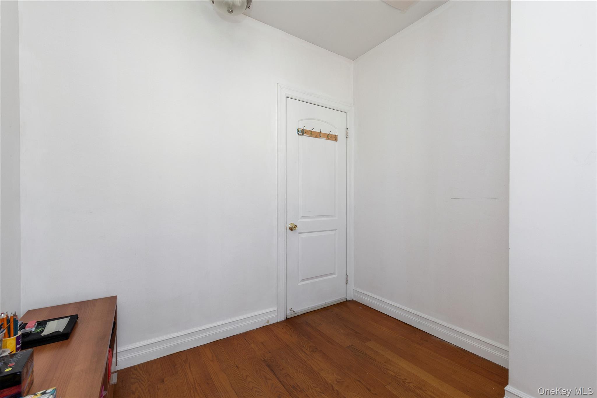 #16 photo, 10716 37th Avenue, কুইন্‌স Corona , NY 11368