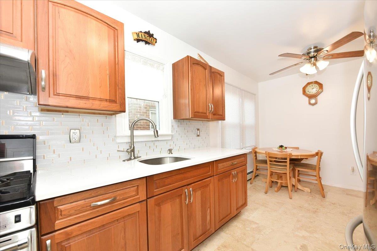 #13 photo, 19 Sprague Drive, 롱 아일랜드 Valley Stream , NY 11580