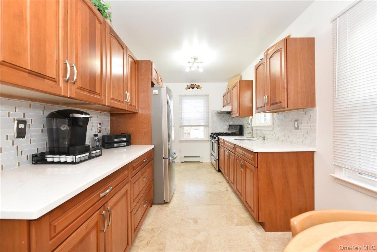 #15 photo, 19 Sprague Drive, 롱 아일랜드 Valley Stream , NY 11580