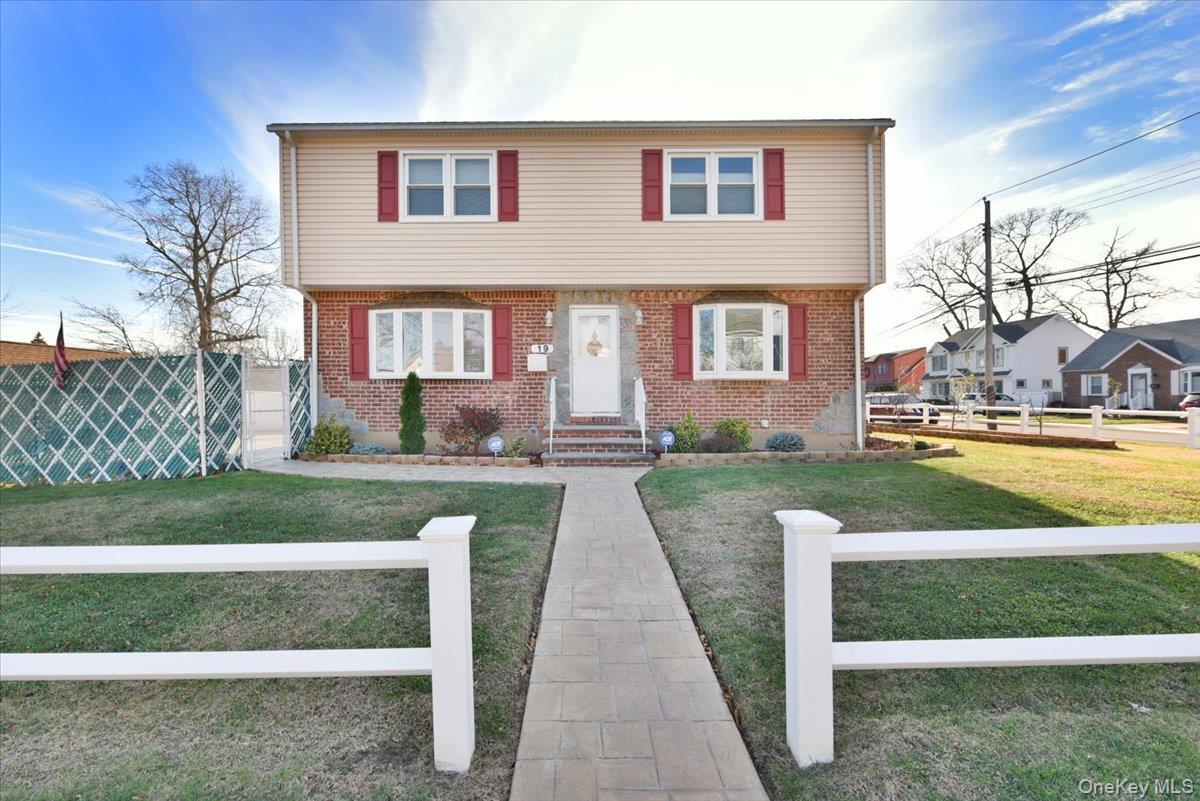 #2 photo, 19 Sprague Drive, 롱 아일랜드 Valley Stream , NY 11580