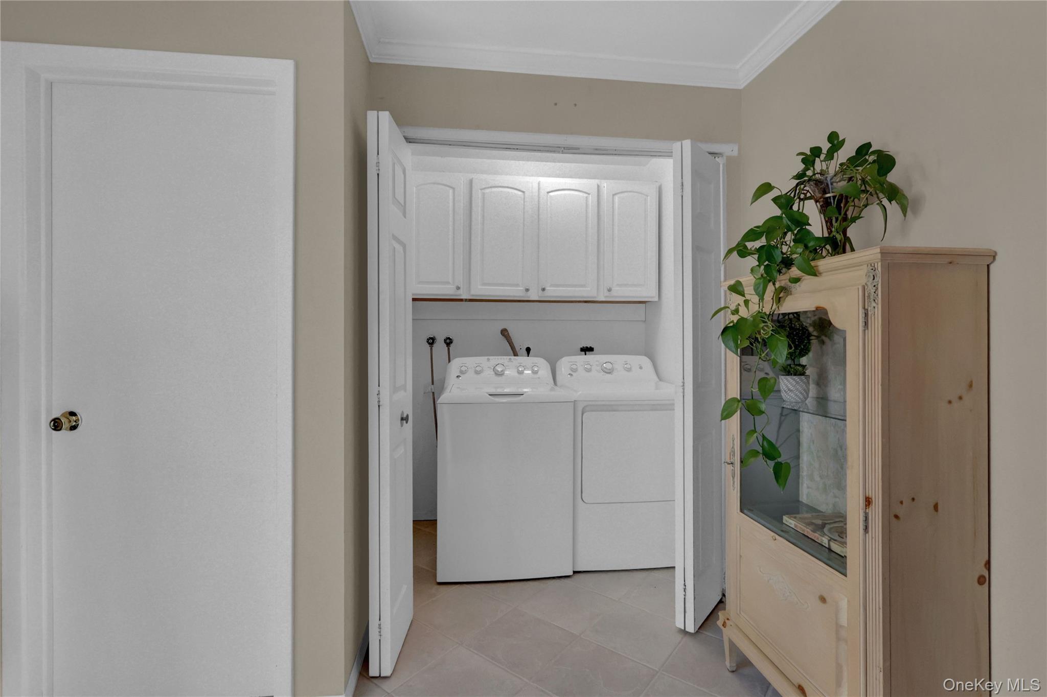 #19 photo, 204 Erik Drive, सफ़ोक काउंटी East Setauket , NY 11733