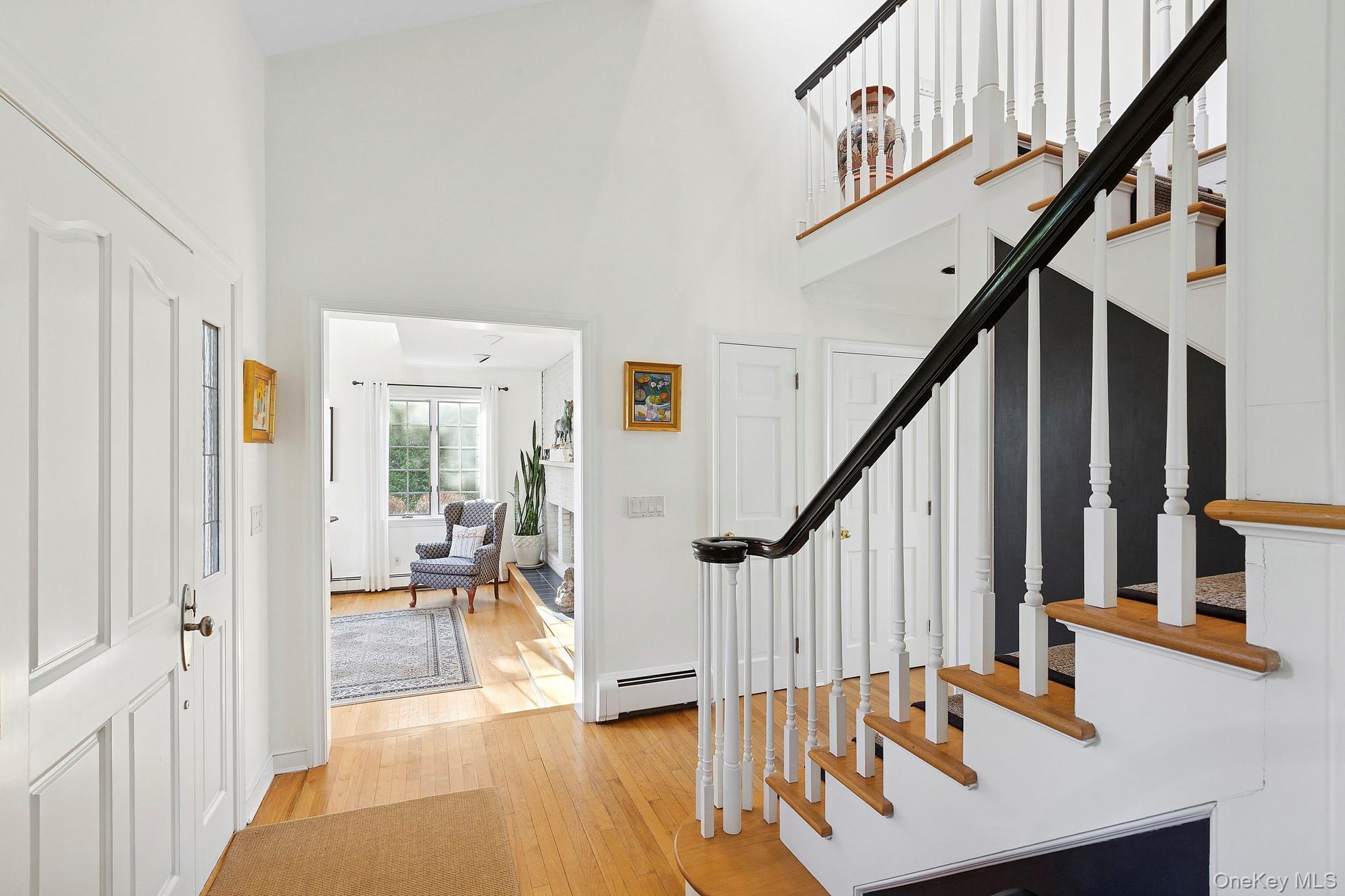 #10 photo, 87 Gould Street, East Hampton , NY 11937