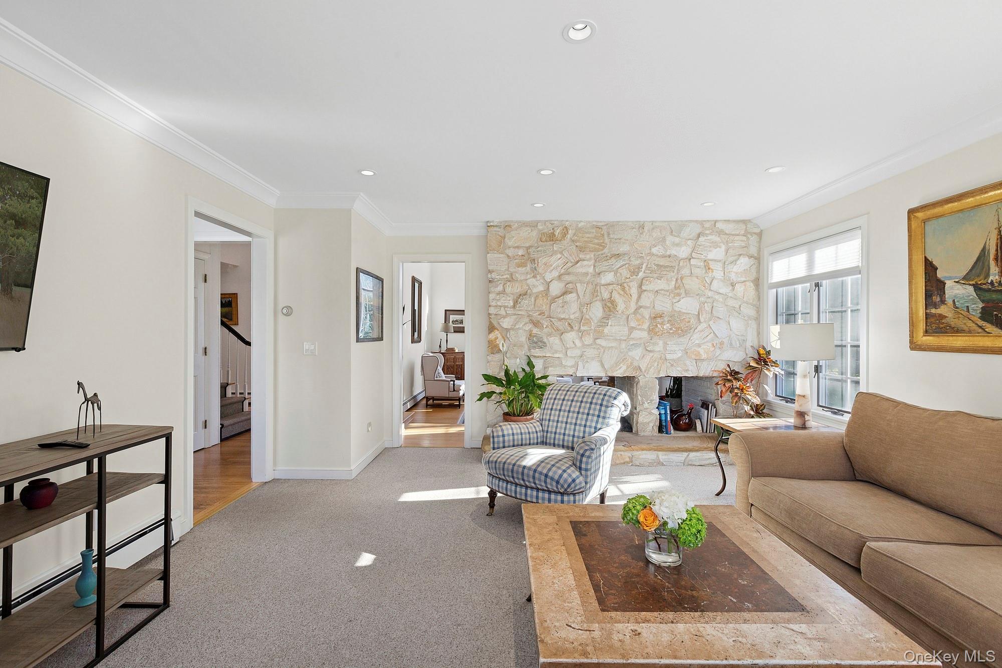 #6 photo, 87 Gould Street, East Hampton , NY 11937