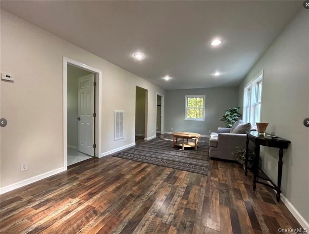 #11 photo, 30 Daly Road, Middletown , NY 10940