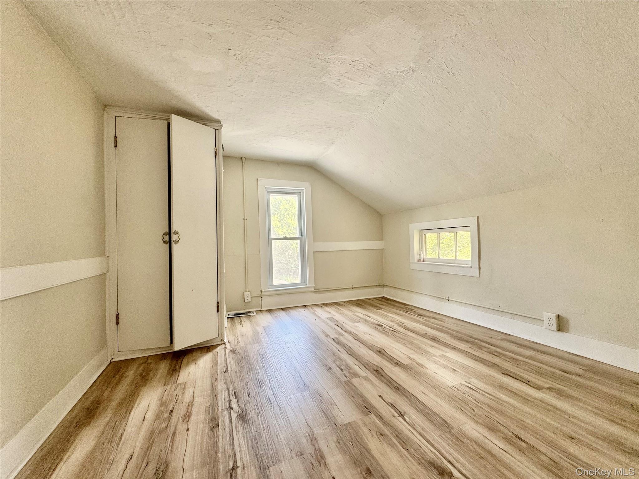 #12 photo, 64 Homestead Lane, 纽约州 Otisville , NY 10963