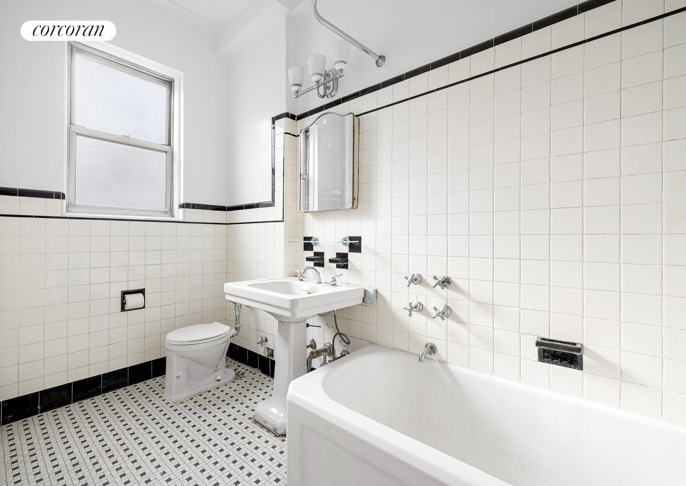 #15 photo, 318 W 100TH Street, Манхэттен ‖ Upper West Side , NY 10025