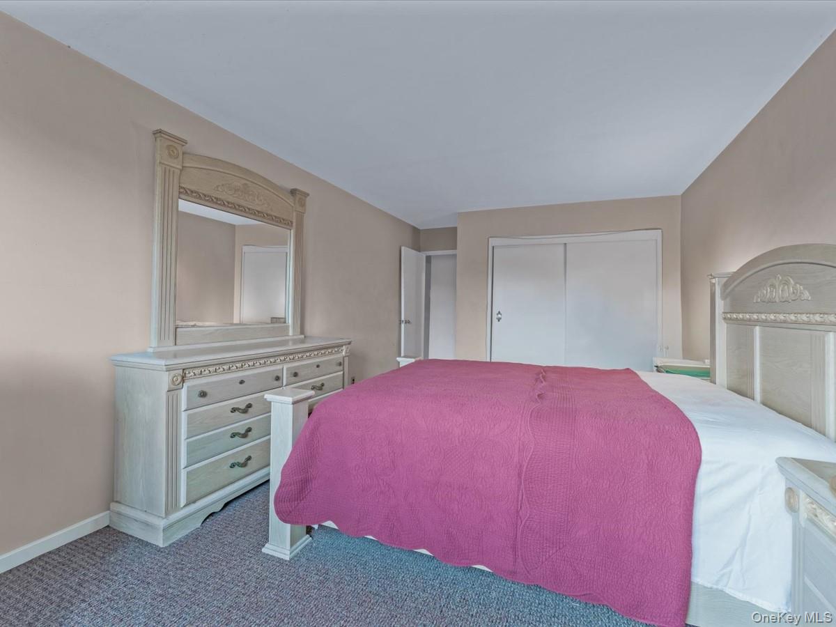 #13 photo, 88-25 155th Avenue, 皇后区 霍华德滩 Howard Beach , NY 11414