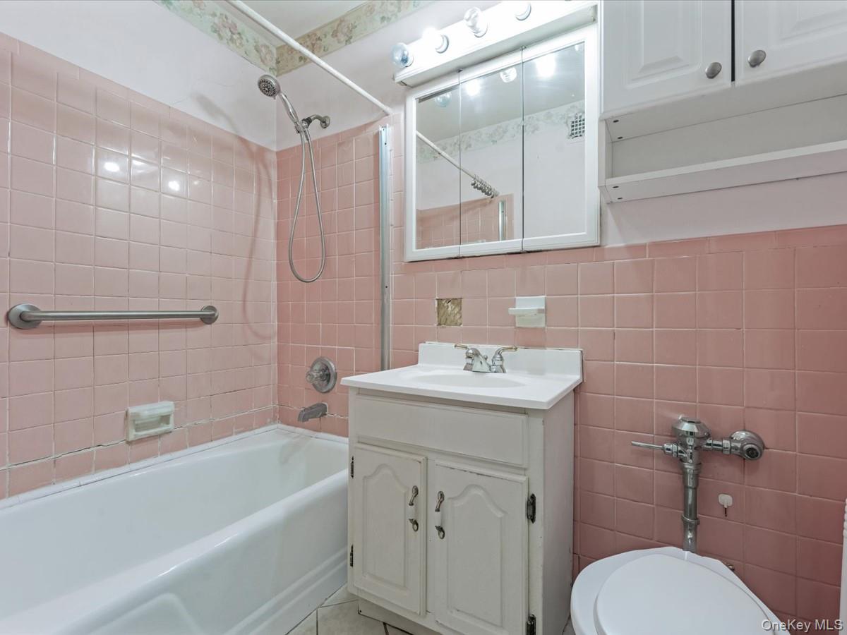 #14 photo, 88-25 155th Avenue, 皇后区 霍华德滩 Howard Beach , NY 11414