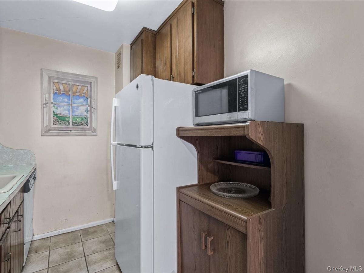 #8 photo, 88-25 155th Avenue, 皇后区 霍华德滩 Howard Beach , NY 11414