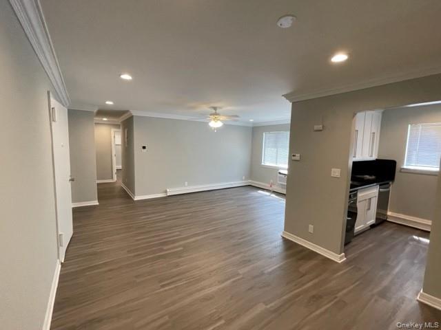 #4 photo, 91 South Clinton Avenue, מחוז סאפוק Bay Shore , NY 11706