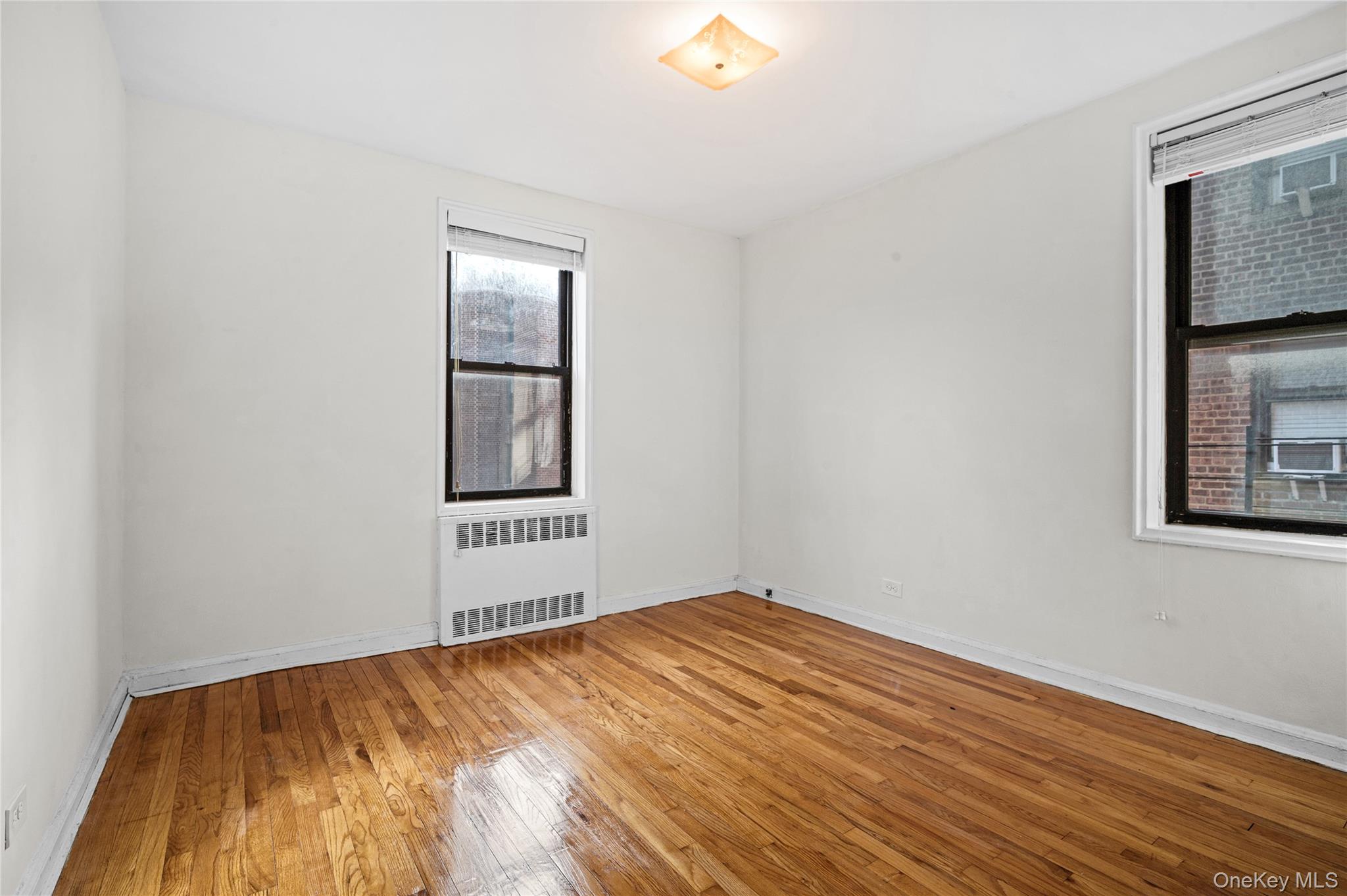 #10 photo, 102-36 64 Avenue, Куинс ‖ Forest Hills , NY 11375