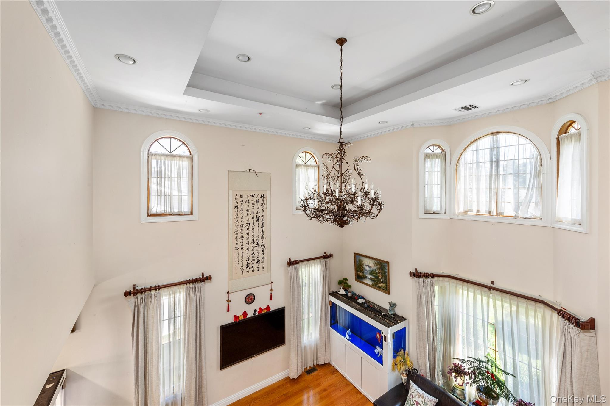 #17 photo, 11 Manor Avenue, Roslyn Heights , NY 11577