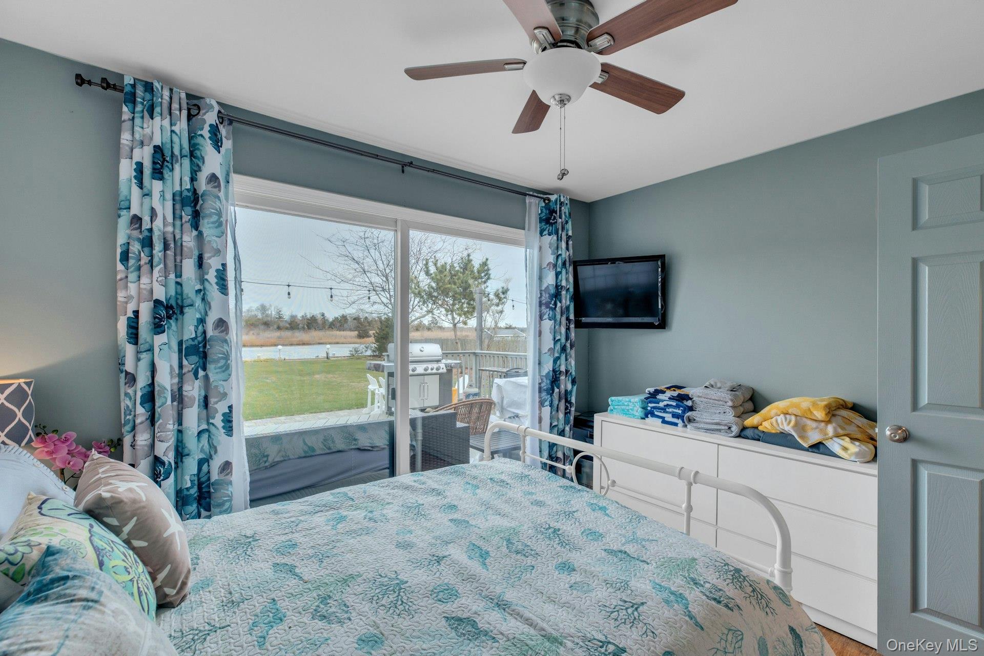 #13 photo, 53 W End Avenue, East Quogue , NY 11942