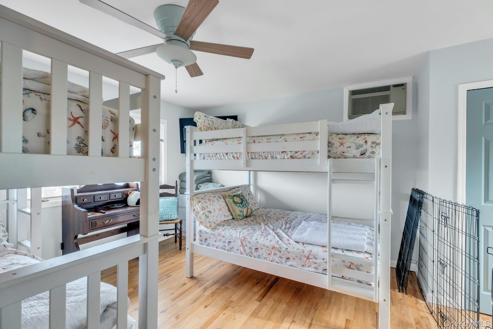 #16 photo, 53 W End Avenue, East Quogue , NY 11942