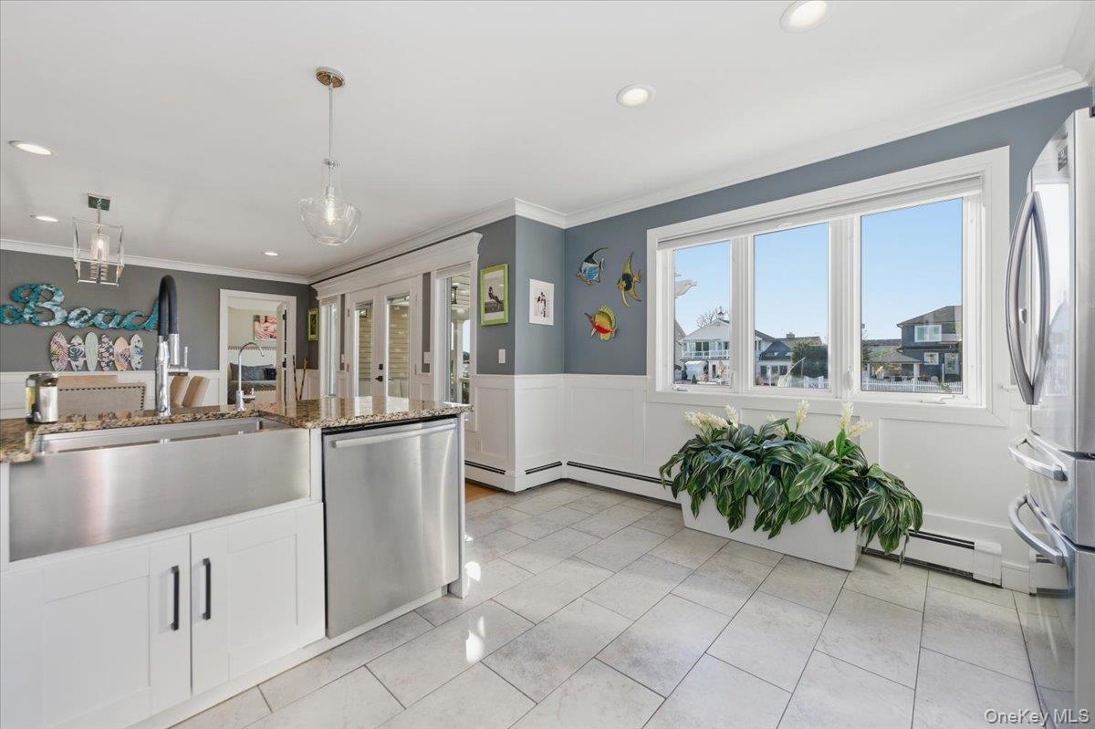 #10 photo, 41 Stillwater Avenue, नासाउ काउंटी Massapequa , NY 11758