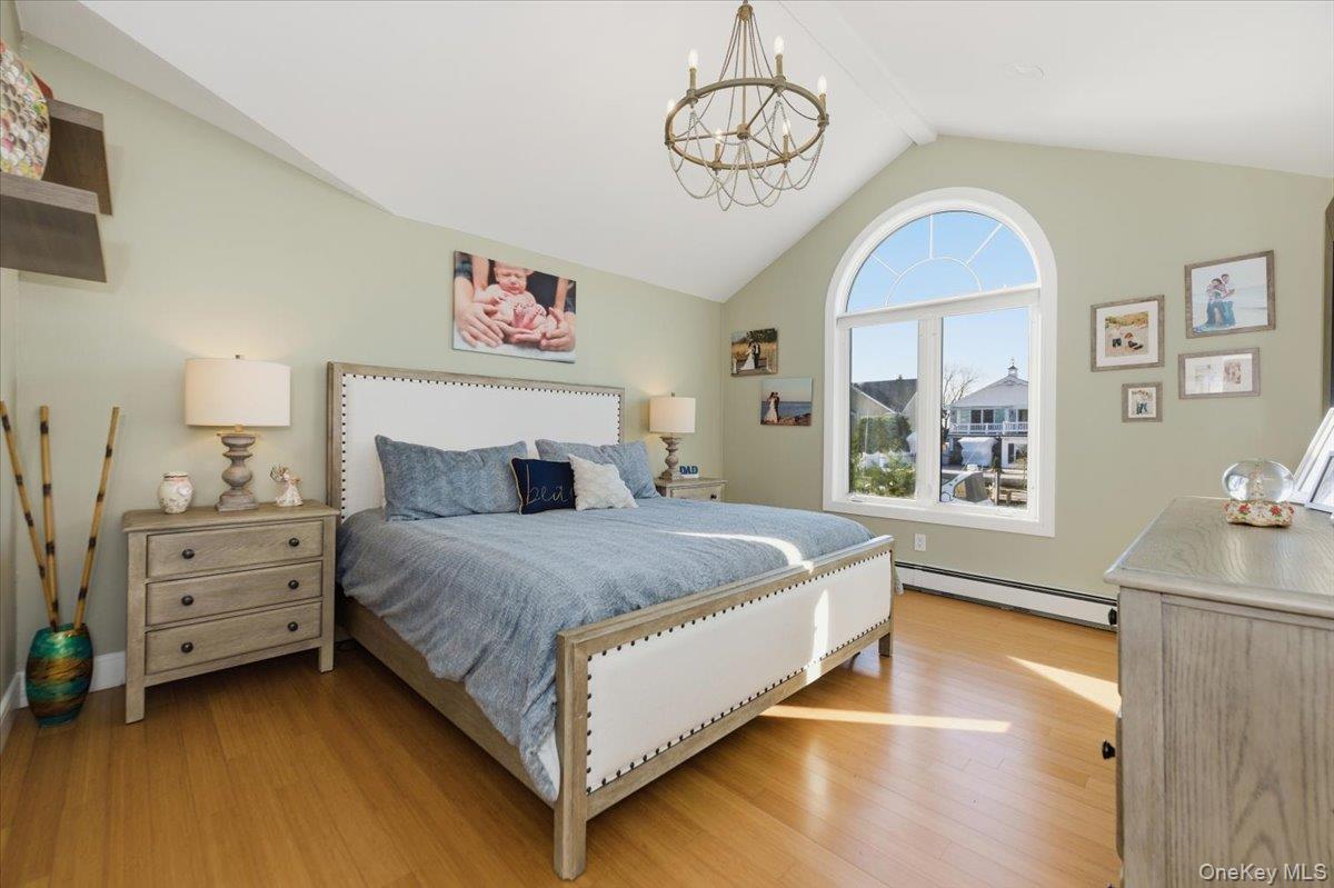 #11 photo, 41 Stillwater Avenue, नासाउ काउंटी Massapequa , NY 11758