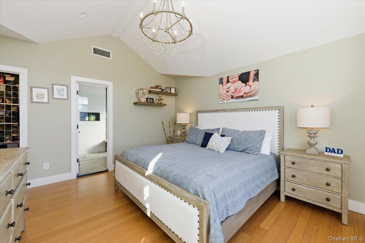 #12 photo, 41 Stillwater Avenue, नासाउ काउंटी Massapequa , NY 11758