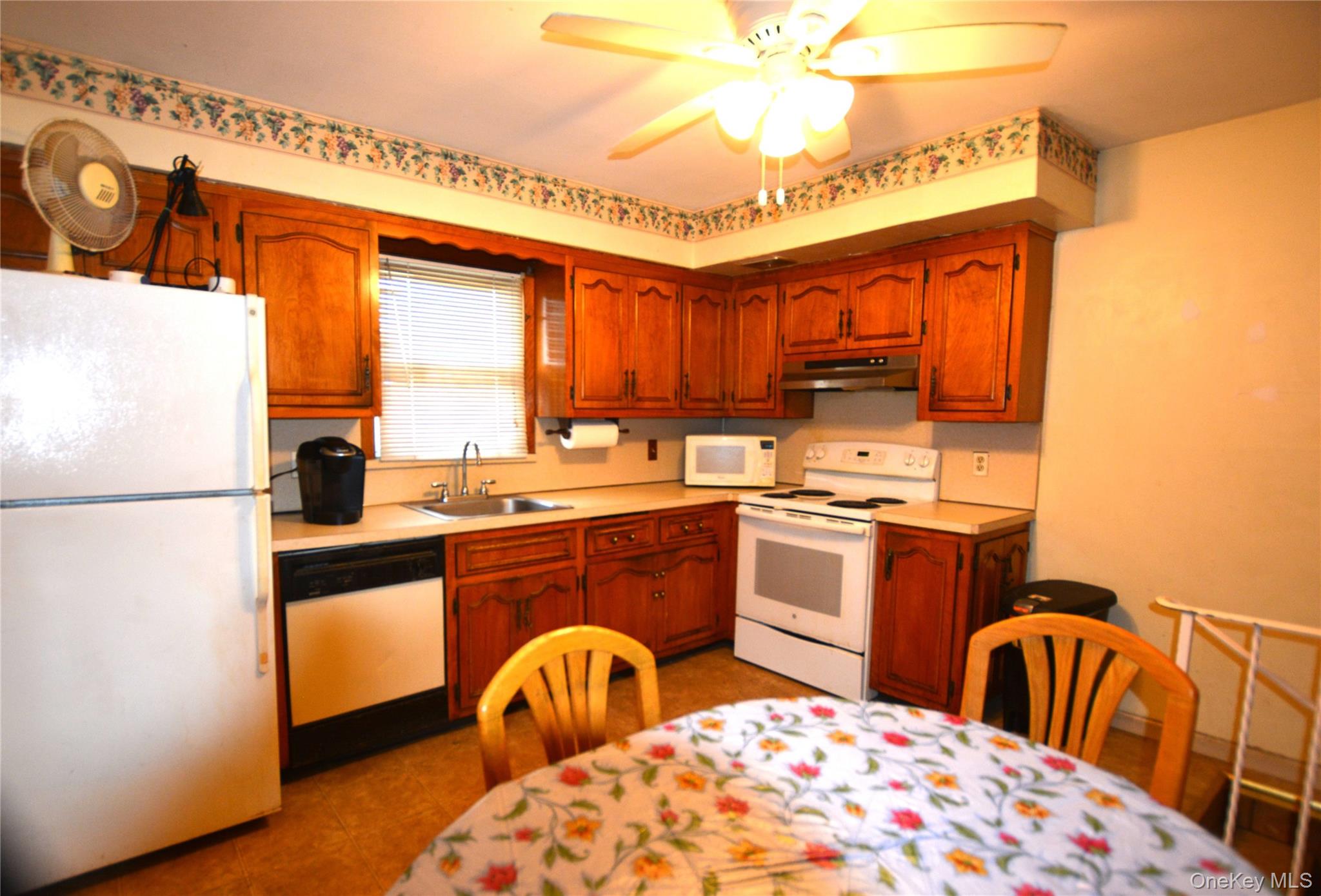 #5 photo, 96 New York Avenue, West Hempstead , NY 11552