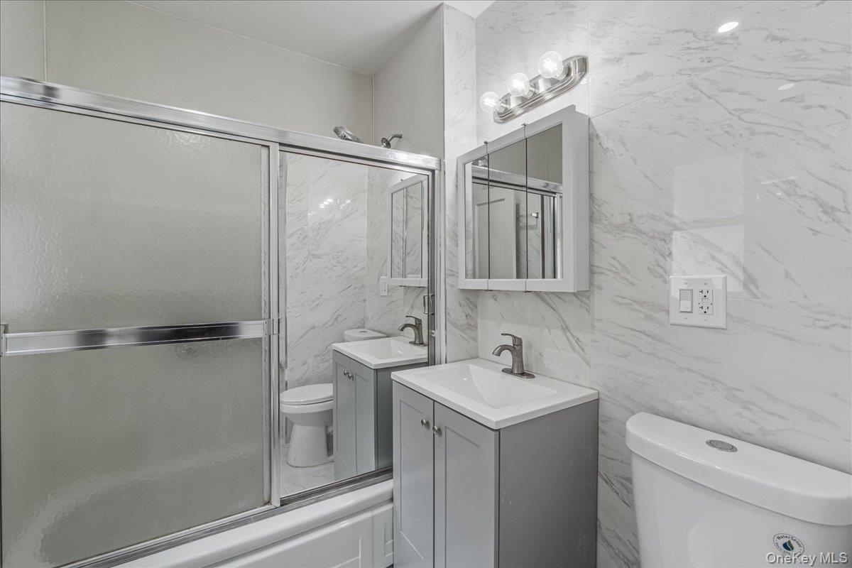 #5 photo, 8925 201st Street, Hollis , NY 11423