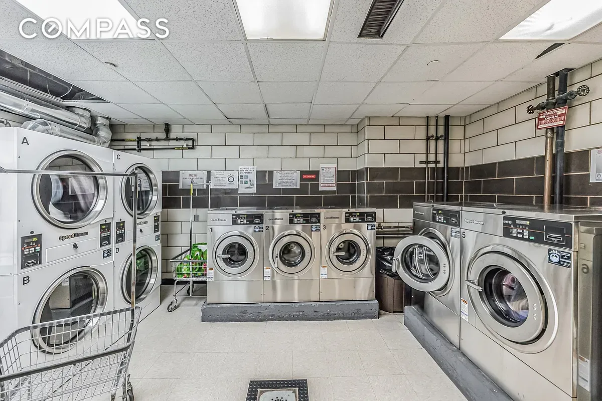 #9 photo, 301 E 45th Street, Midtown East , NY 10017