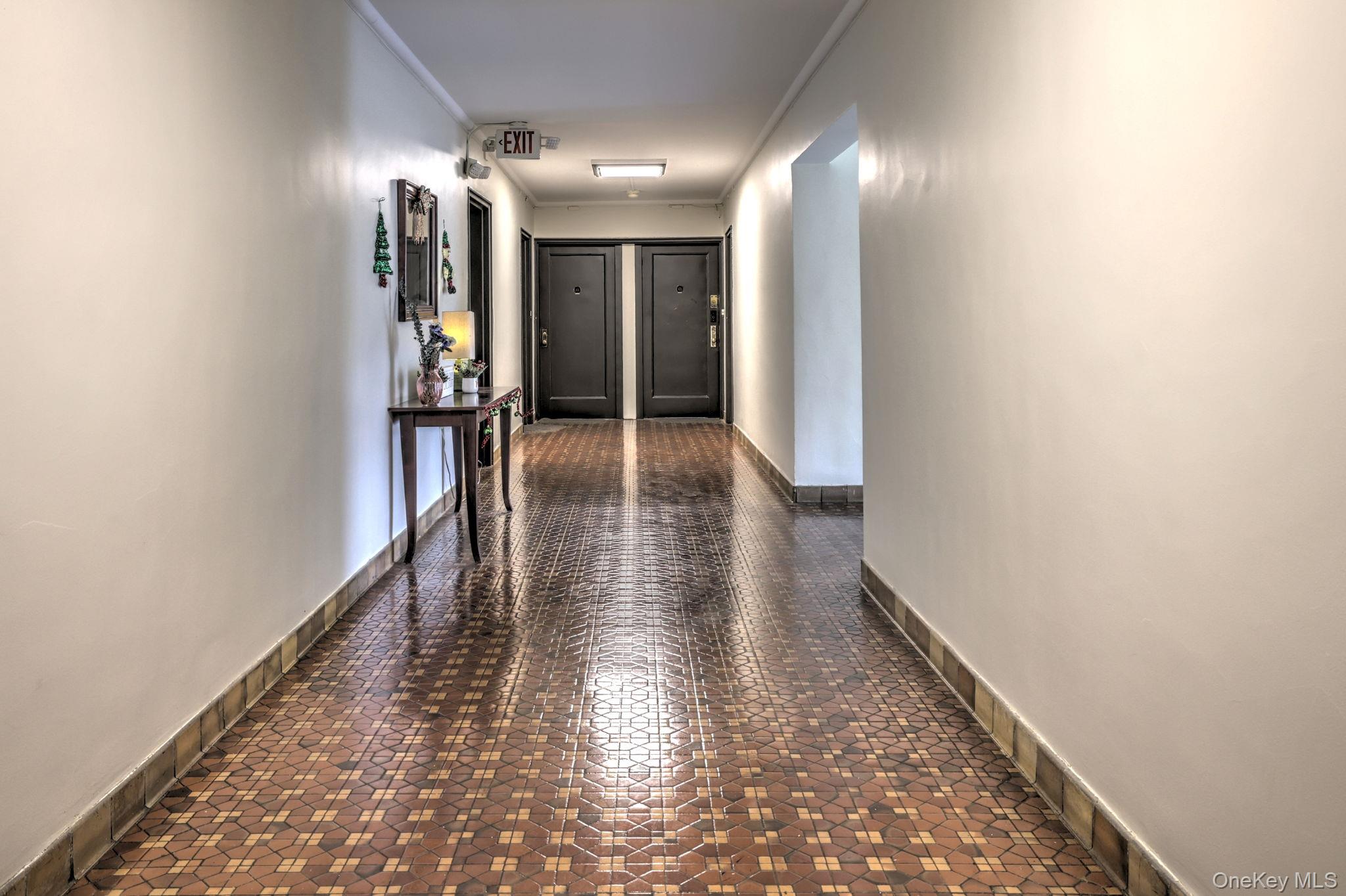 #3 photo, 450 Pelham Road, 纽约州 New Rochelle , NY 10805