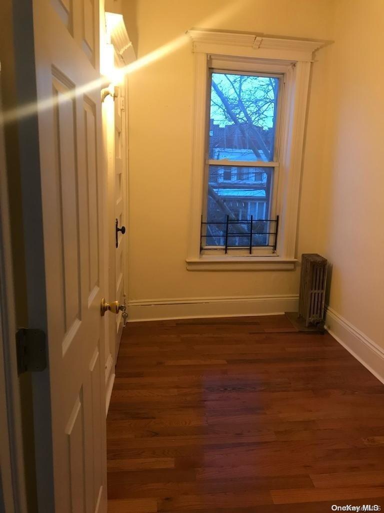 #8 photo, 453 Ridgewood Avenue, Бруклин ‖ Brooklyn , NY 11208