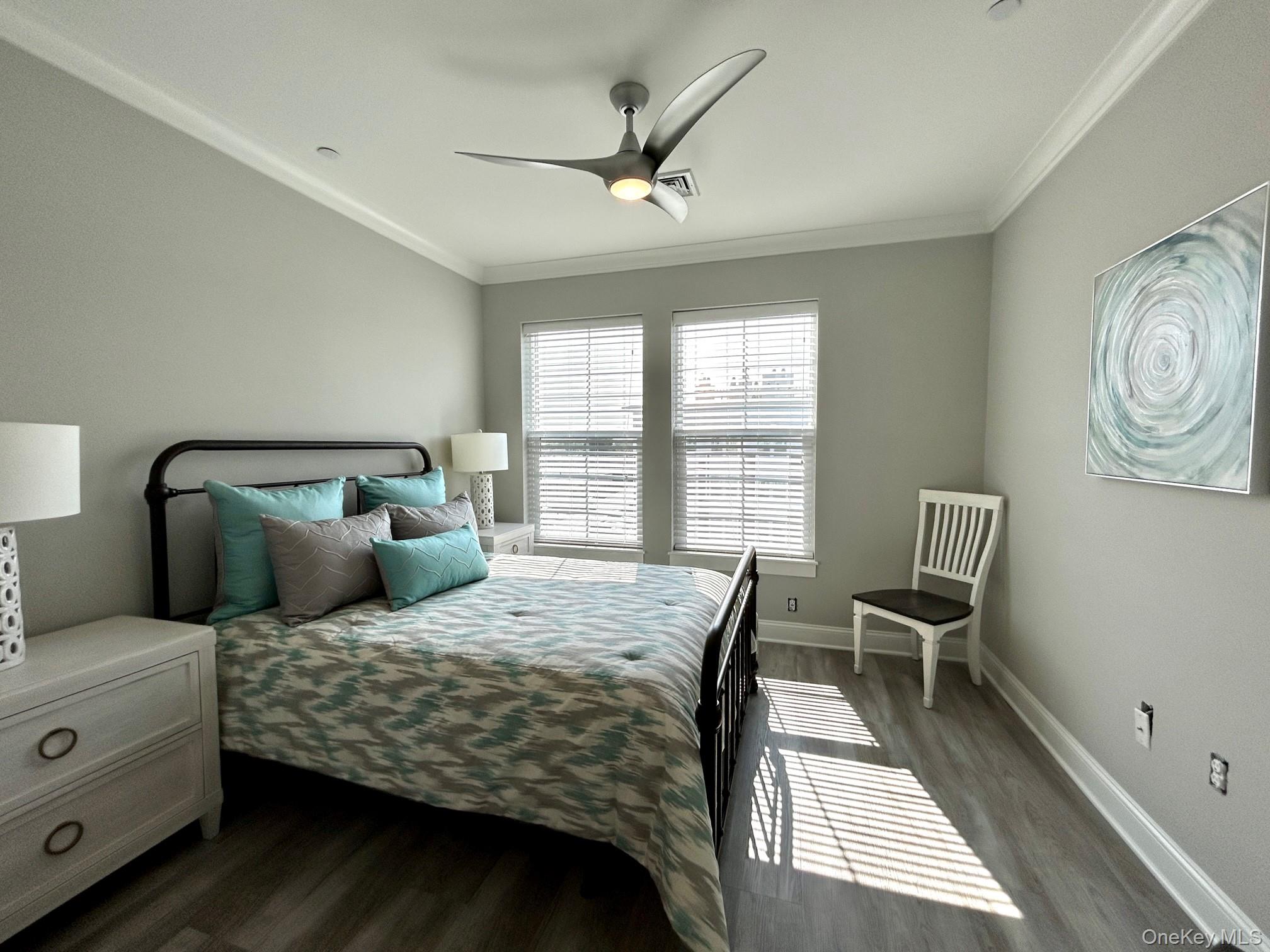 #10 photo, 75 E Hoffman Avenue, Lindenhurst , NY 11757