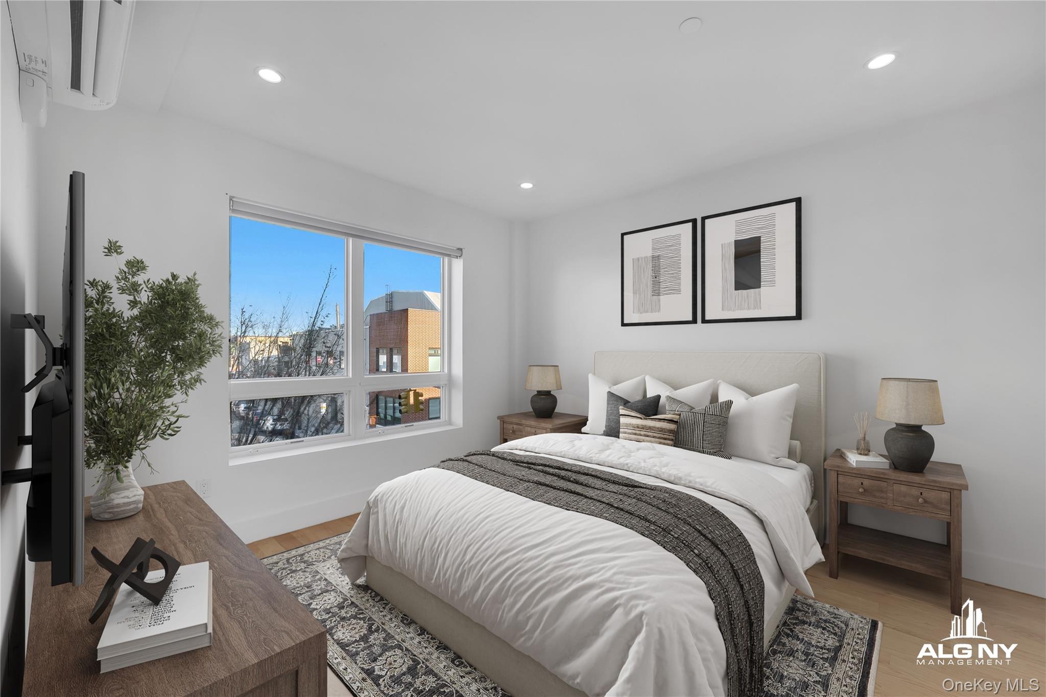 #1 photo, 6334 Fresh Pond Road, कुईंस Ridgewood , NY 11385