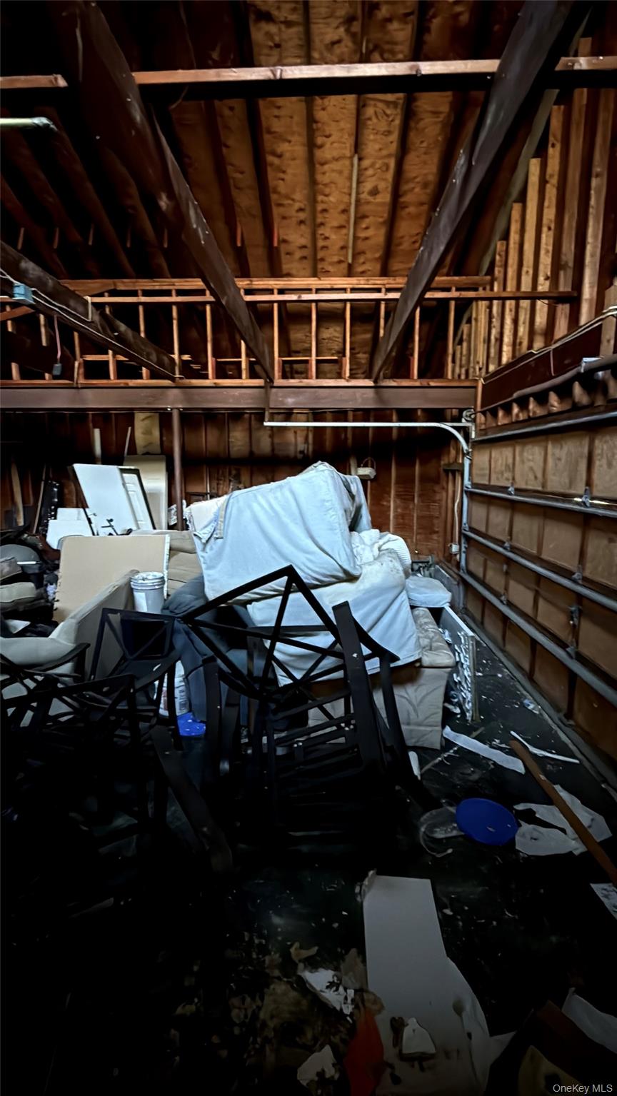 #4 photo, 23 N Quarter Road, Westhampton , NY 11977