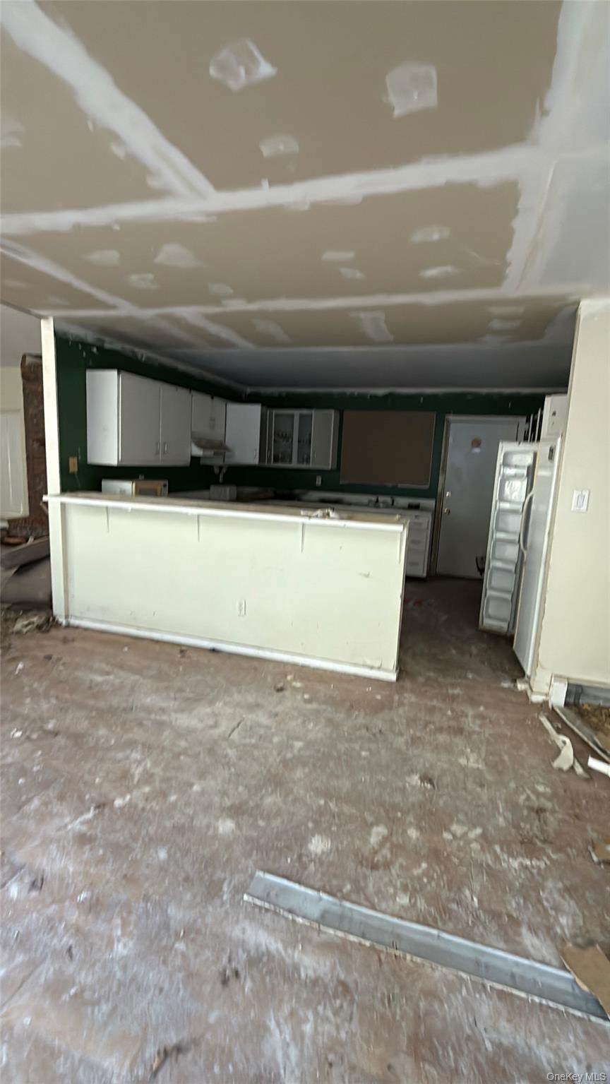 #5 photo, 23 N Quarter Road, Westhampton , NY 11977