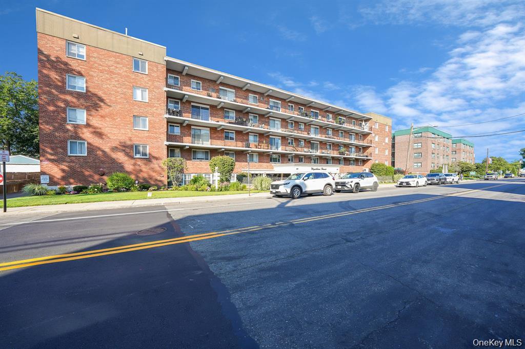 #4 photo, 200 Atlantic Avenue, नासाउ काउंटी Lynbrook , NY 11563