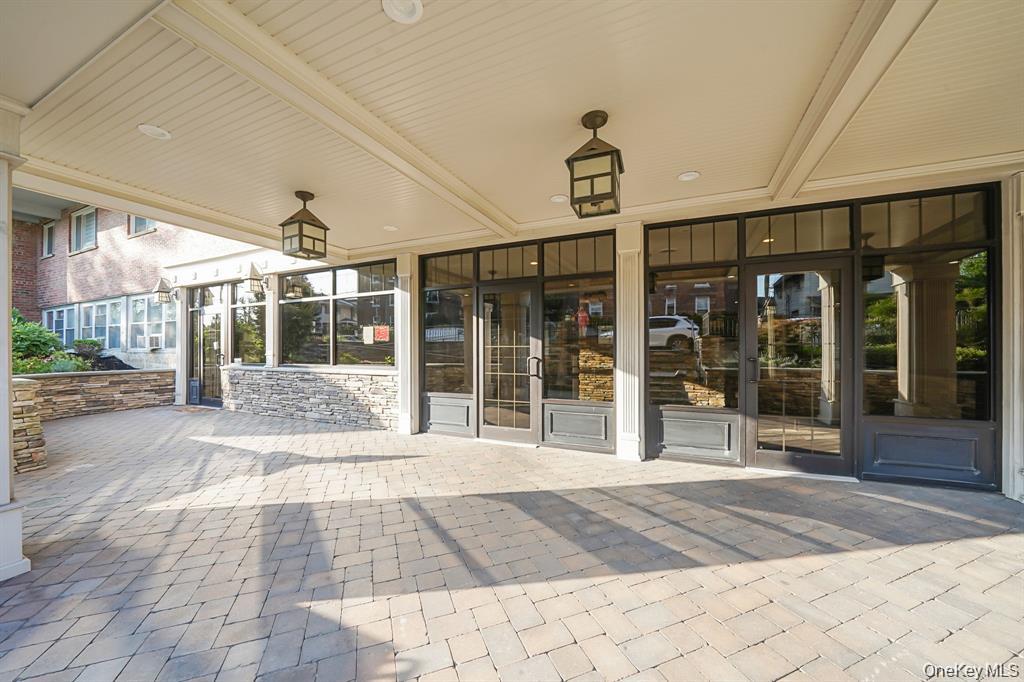 #5 photo, 200 Atlantic Avenue, नासाउ काउंटी Lynbrook , NY 11563