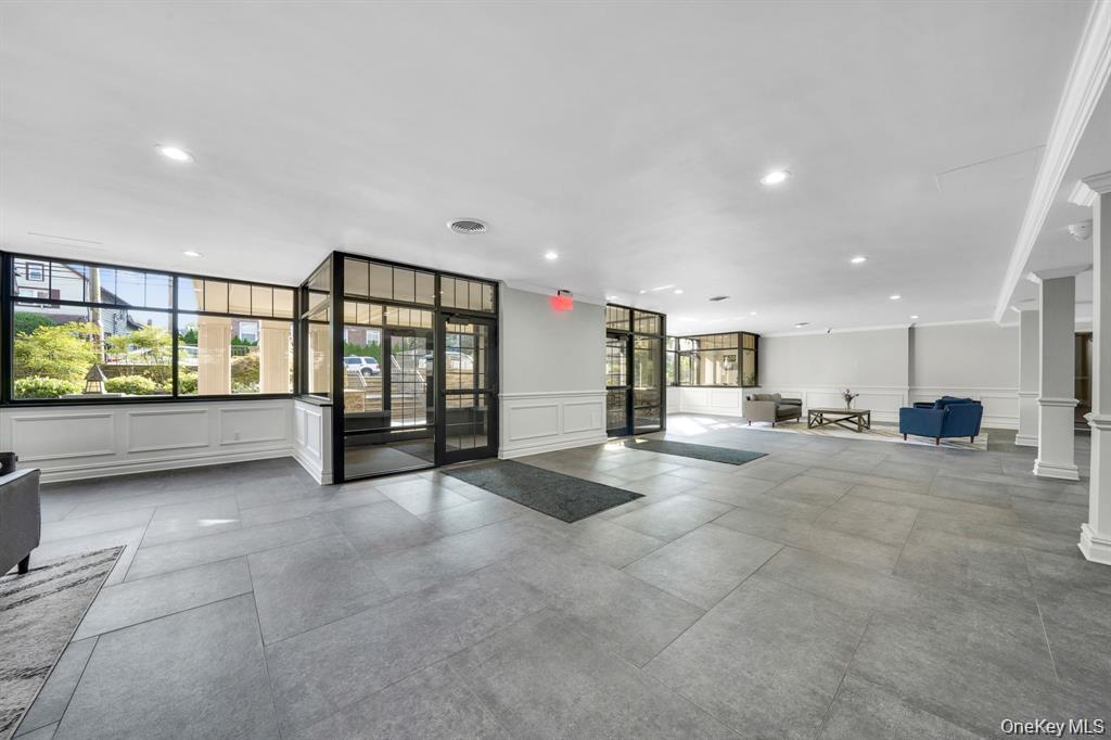 #7 photo, 200 Atlantic Avenue, नासाउ काउंटी Lynbrook , NY 11563