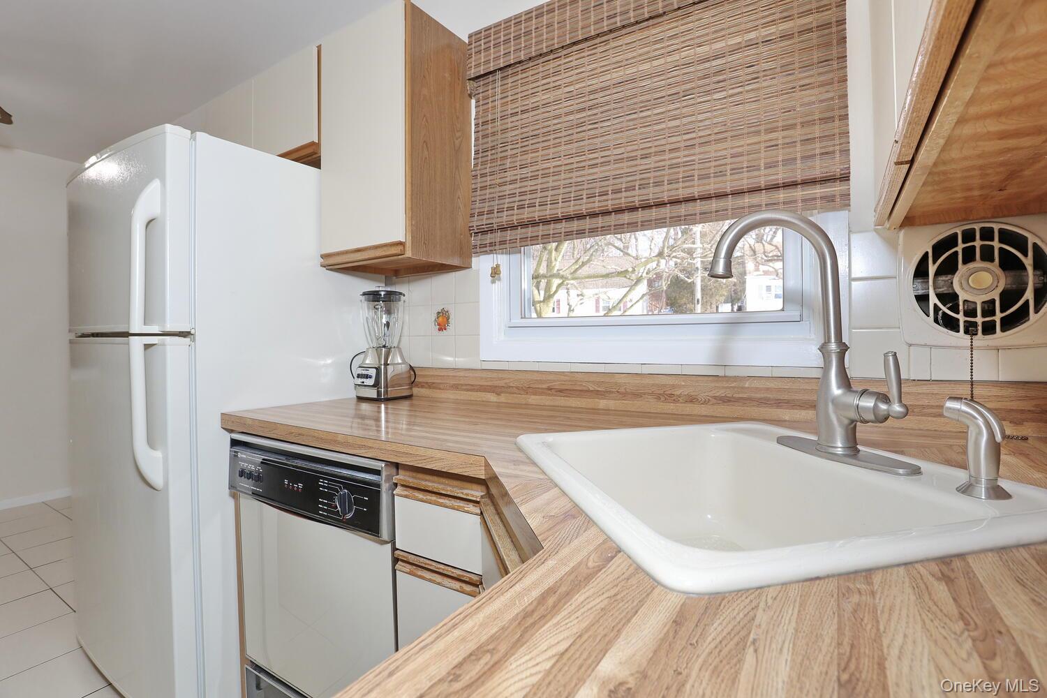 #8 photo, 64 S Hillside Avenue, Elmsford , NY 10523