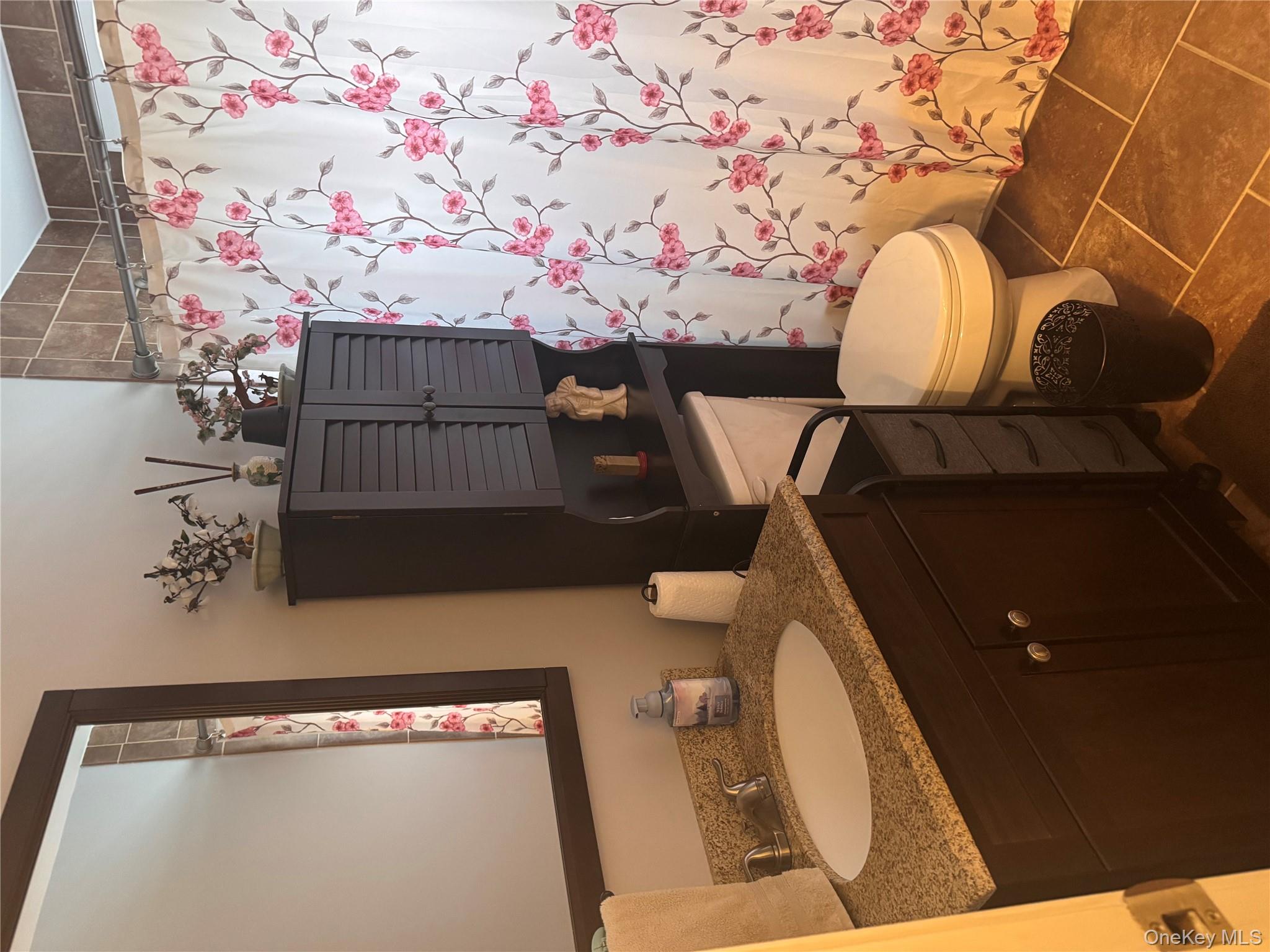 #14 photo, 107 Casement Avenue, Central Islip , NY 11722