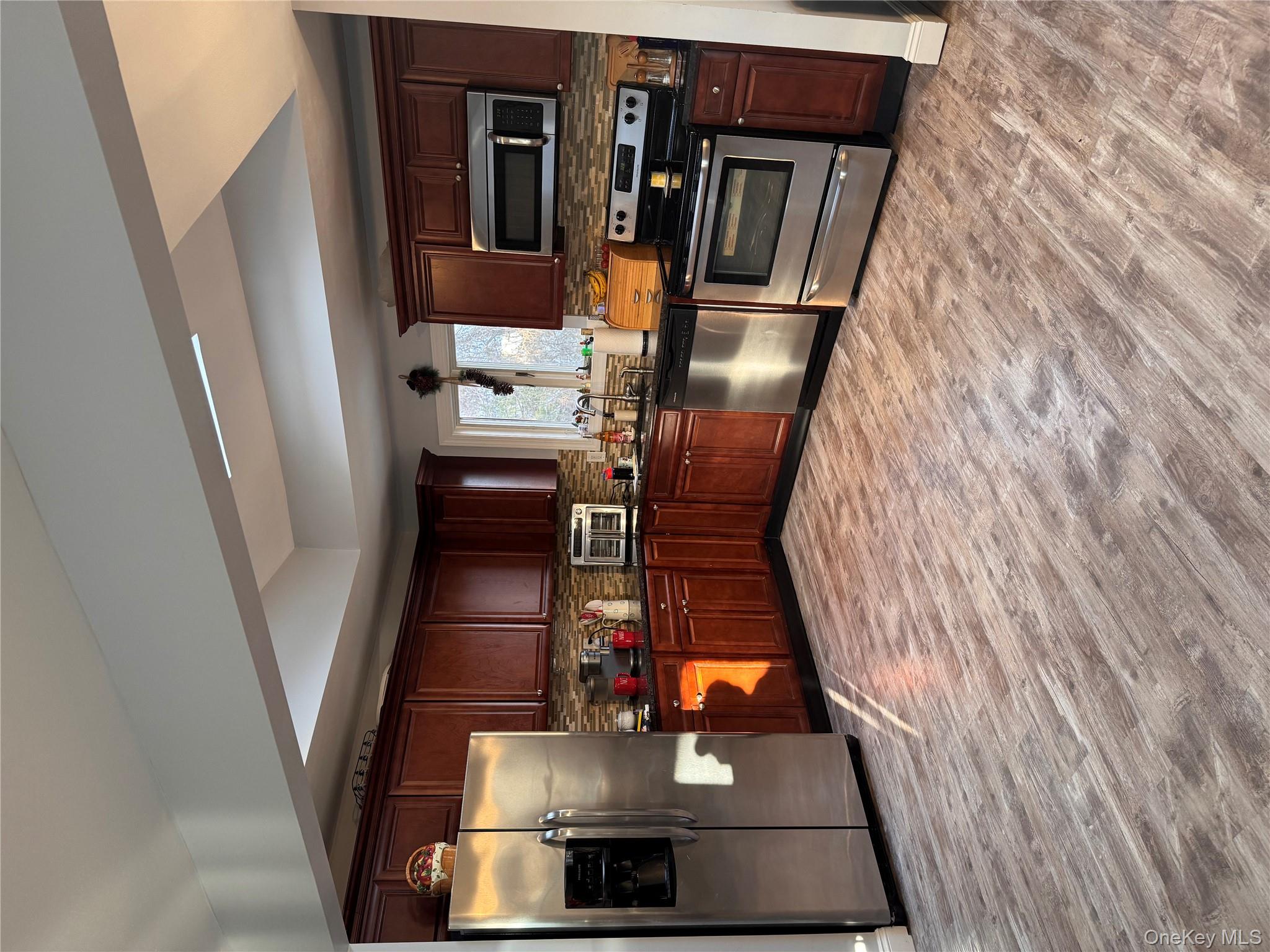 #6 photo, 107 Casement Avenue, Central Islip , NY 11722