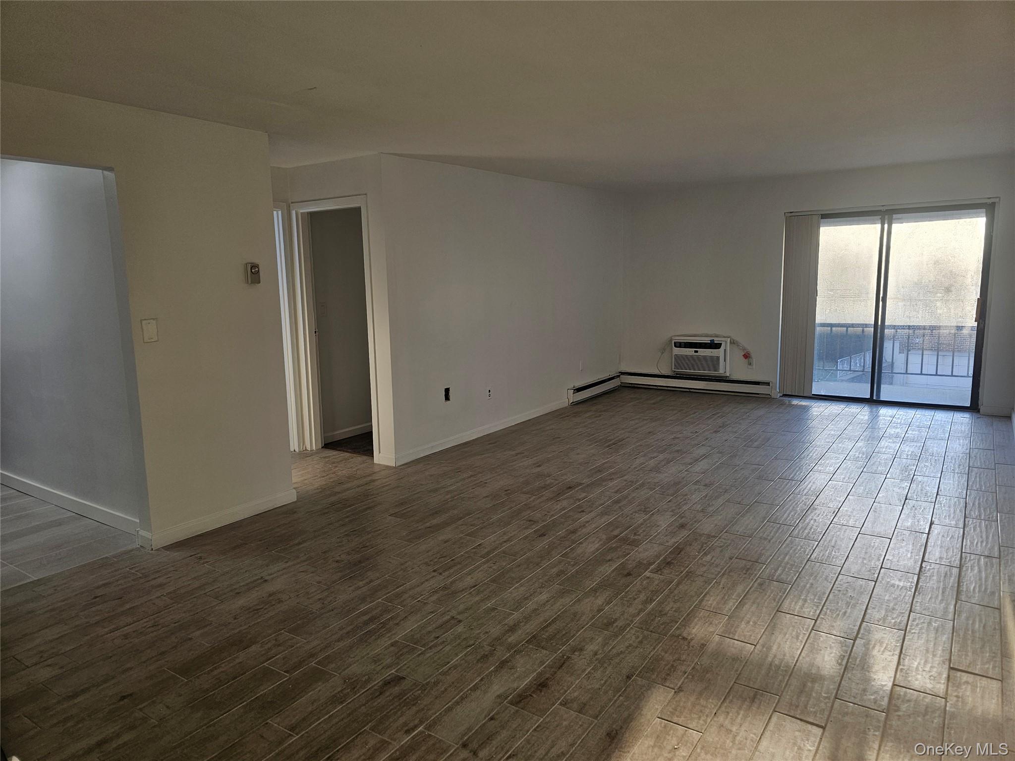 #3 photo, 530 Hudson Avenue, 롱 아일랜드 Cedarhurst , NY 11516