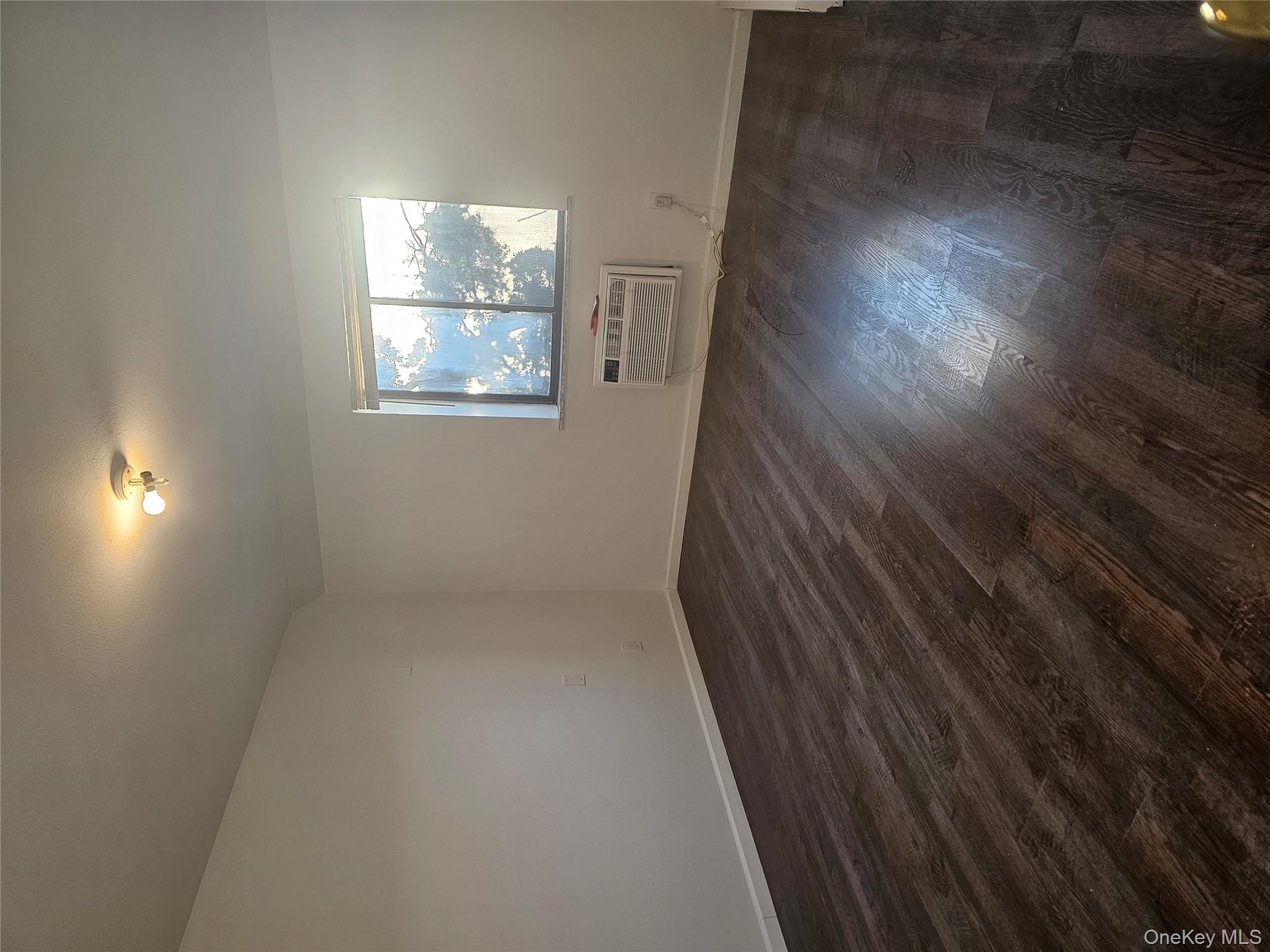 #5 photo, 530 Hudson Avenue, 롱 아일랜드 Cedarhurst , NY 11516