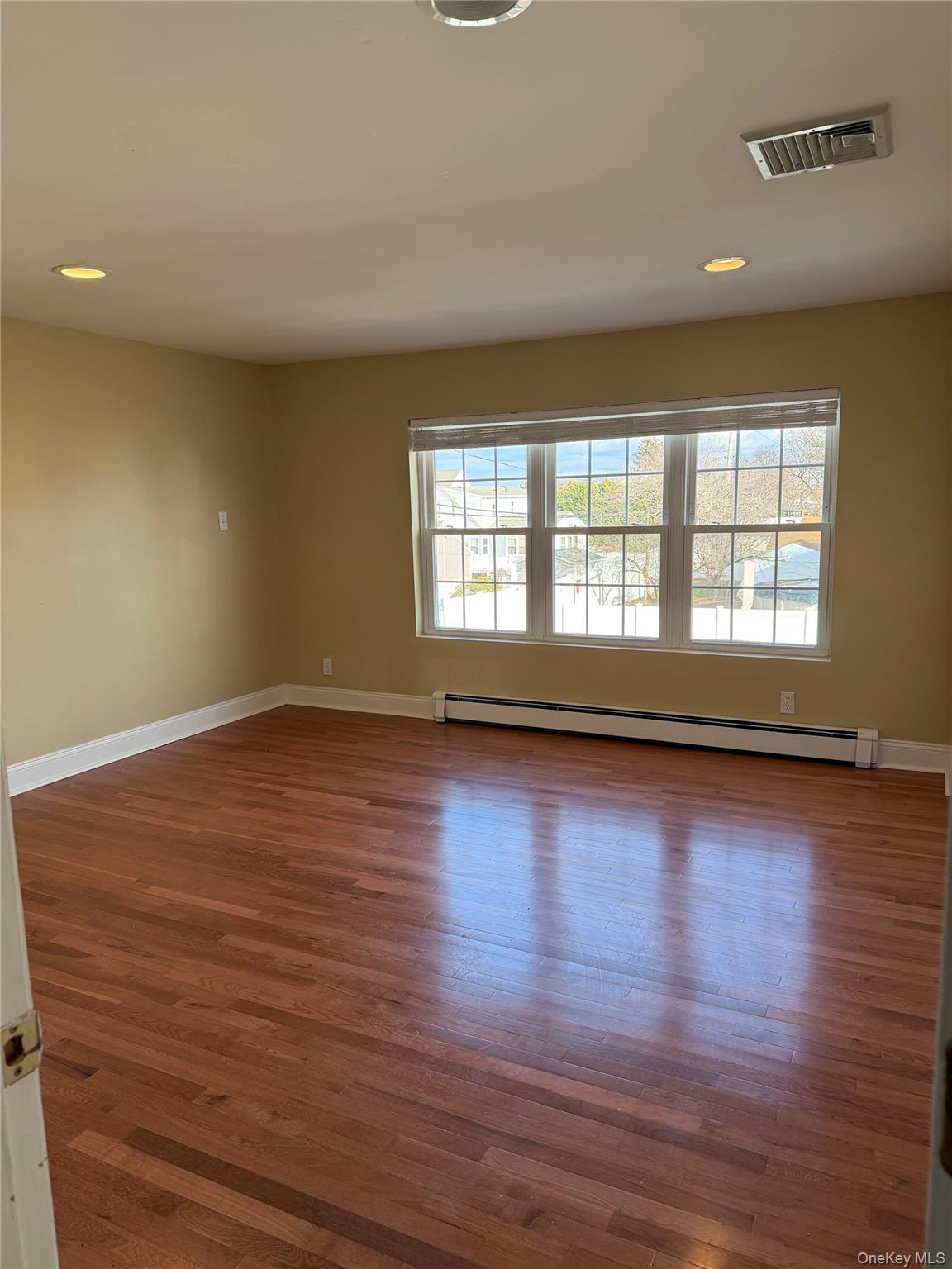 #14 photo, 72 N Fordham Road, 长岛 贝斯佩奇 Bethpage , NY 11801